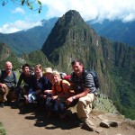 Unsere Reisegruppe vor dem "schlafenden Inka" - Machu Picchu