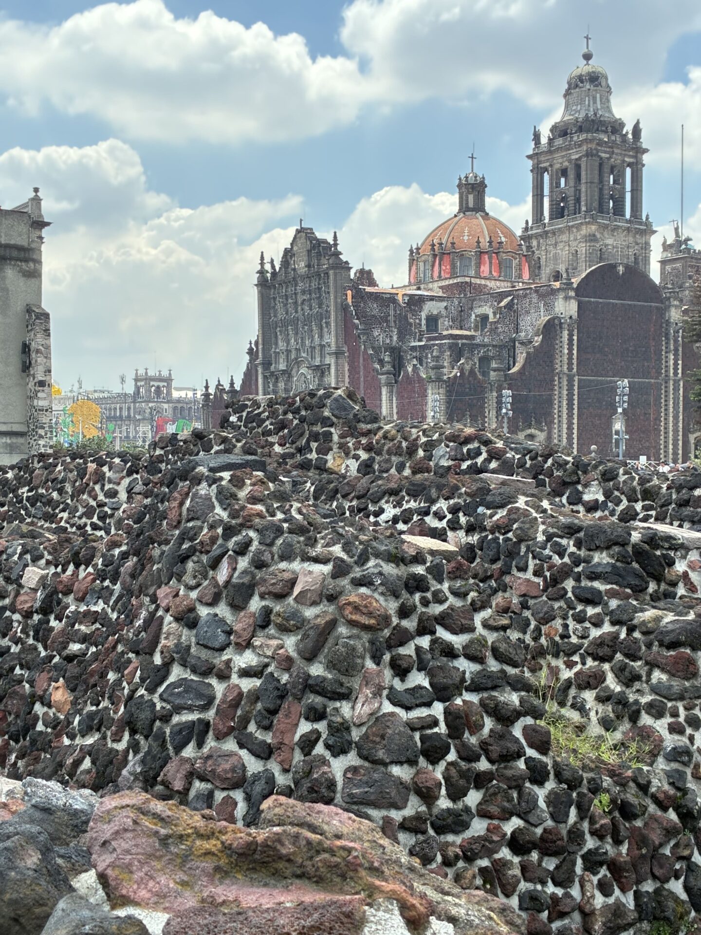 Ausgrabungen mitten im Zentrum von Mexico City